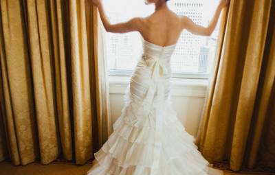 Багатоярусна спідниця весільної сукні