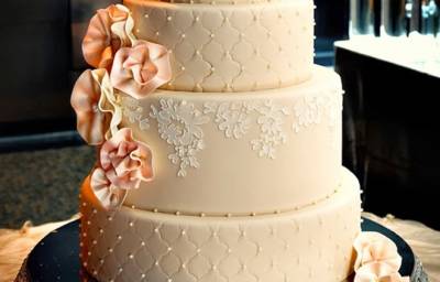 Мережевний весільний торт