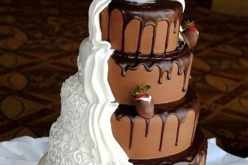 Символічний весільний торт
